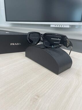Prada PR 09ZS Sunglasses